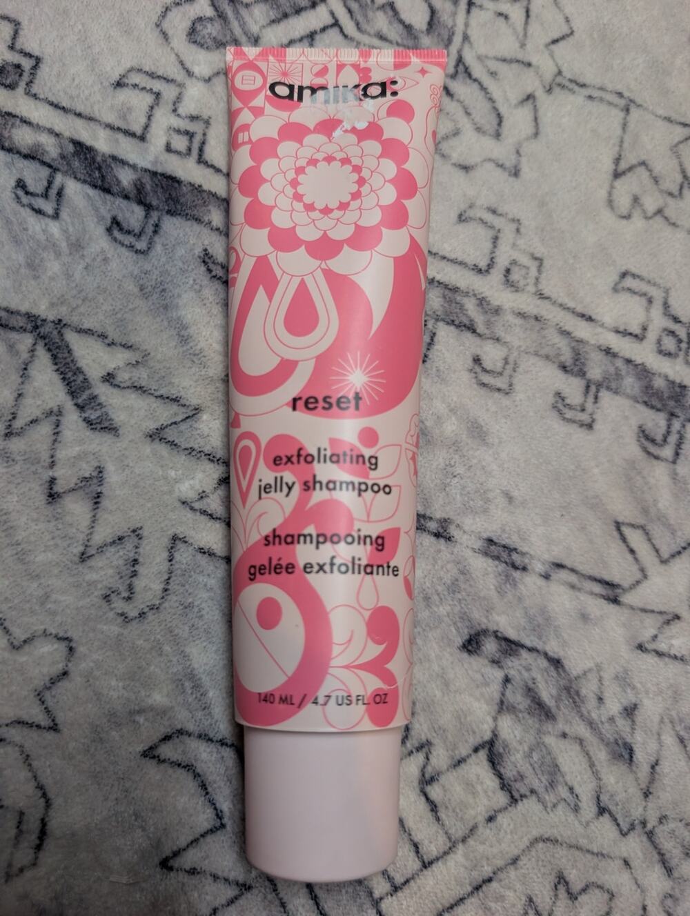 Amika Reset exfoliating jelly shampoo 4.7 Oz new unopened
